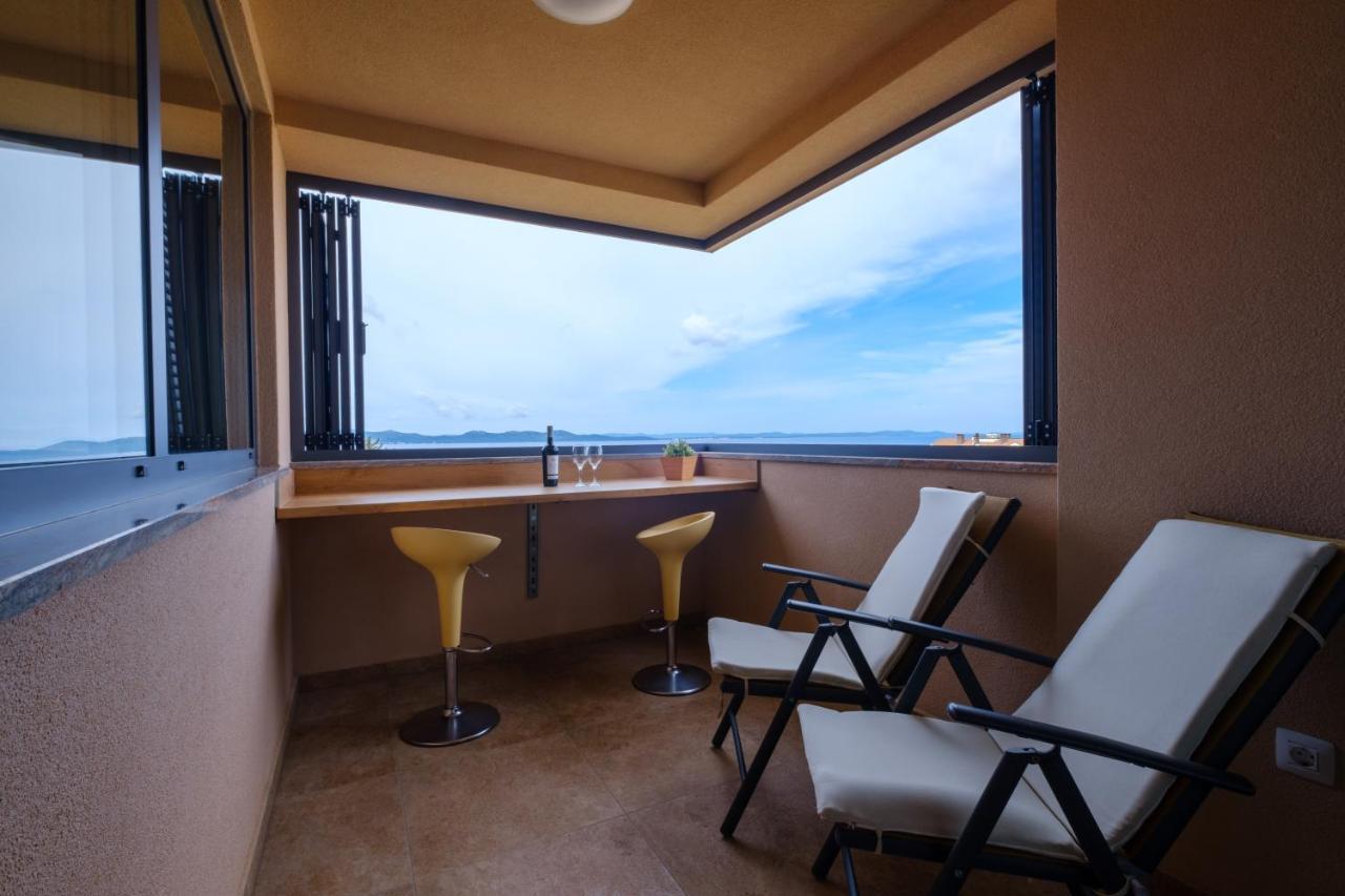 Apartments Luana With Private Jacuzzi Zadar Exterior photo