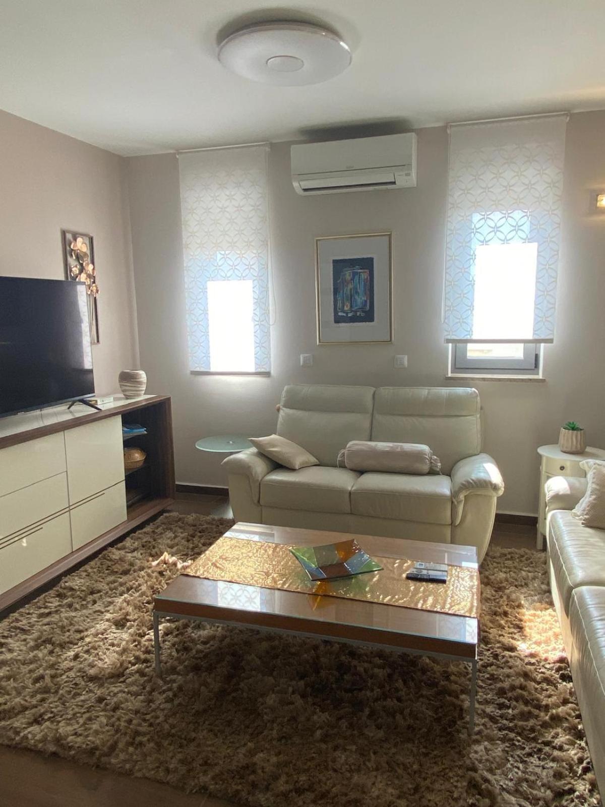 Apartments Luana With Private Jacuzzi Zadar Exterior photo