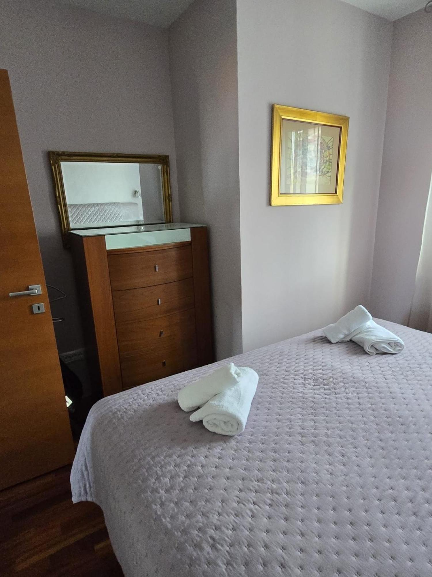 Apartments Luana With Private Jacuzzi Zadar Exterior photo